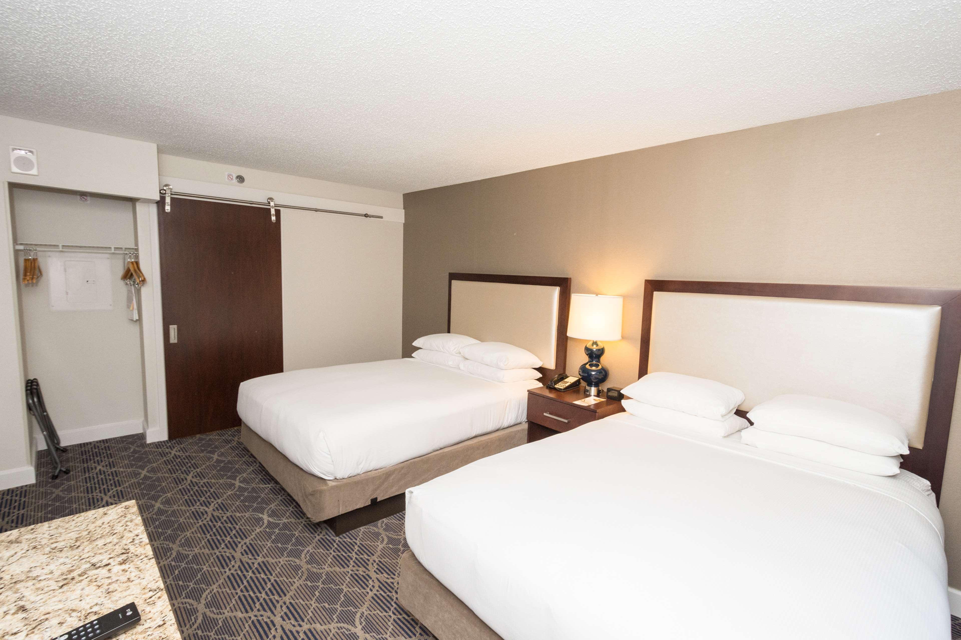 Doubletree Suites By Hilton At The Battery Atlanta Smyrna Εξωτερικό φωτογραφία