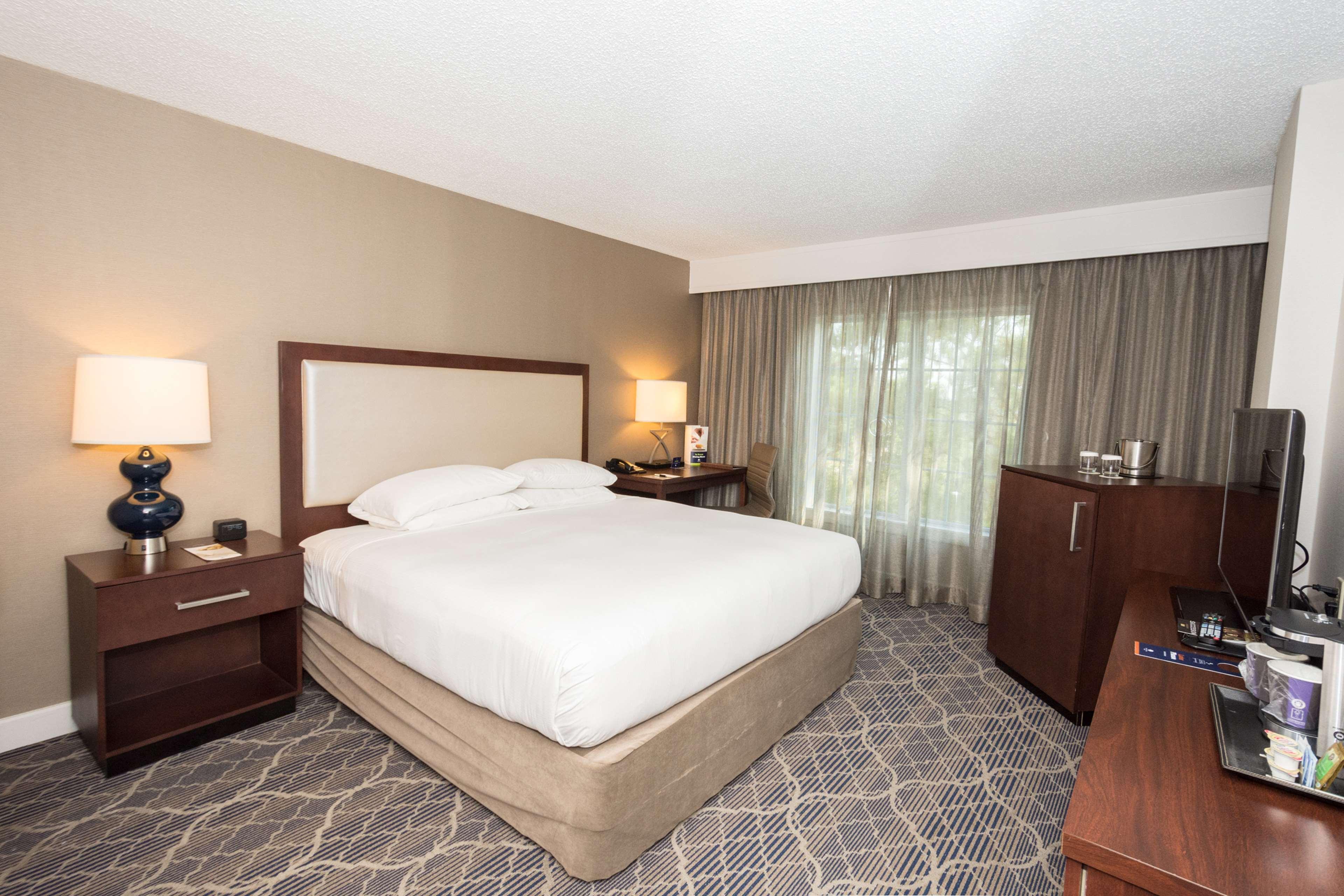 Doubletree Suites By Hilton At The Battery Atlanta Smyrna Εξωτερικό φωτογραφία