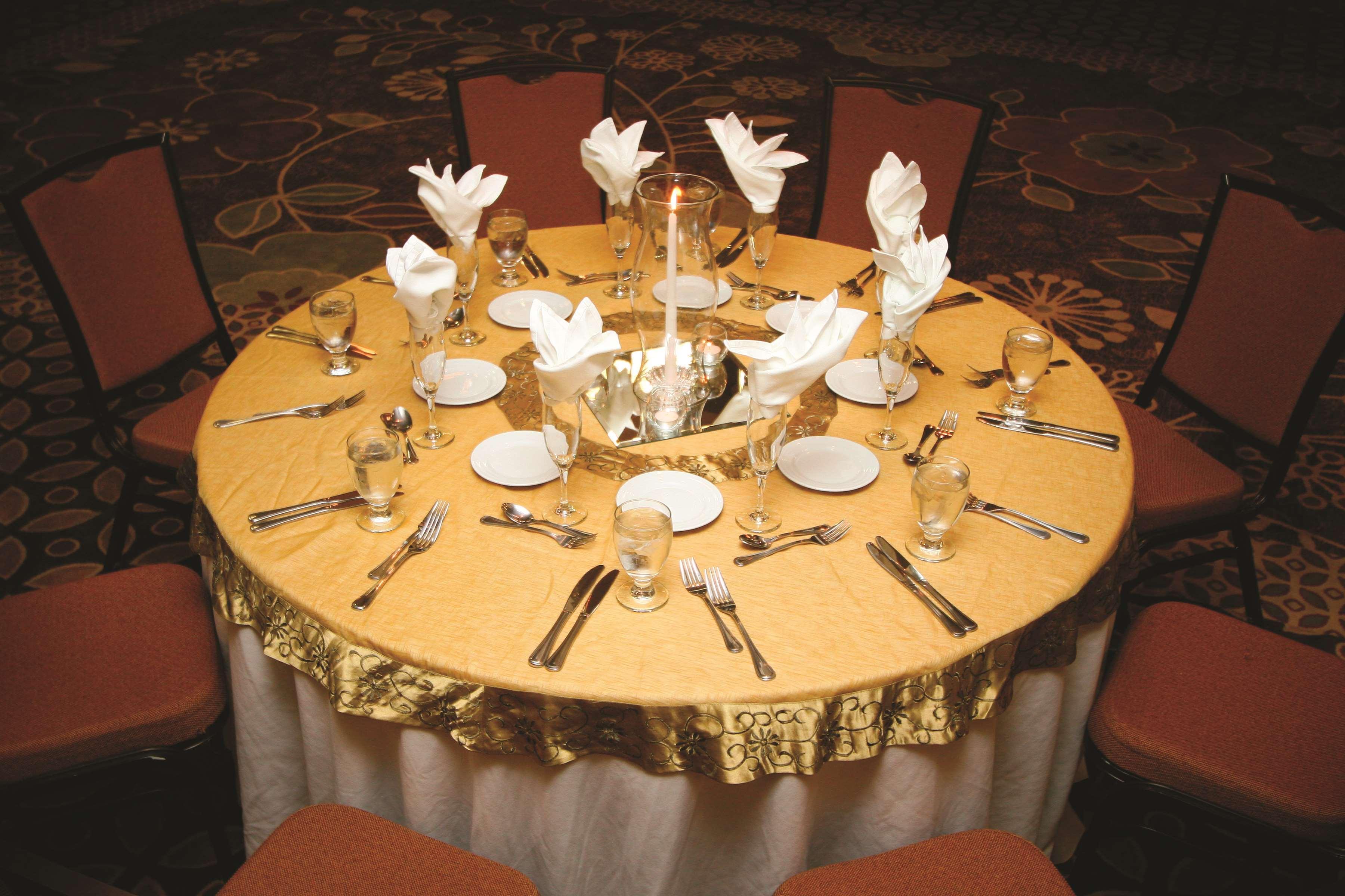 Doubletree Suites By Hilton At The Battery Atlanta Smyrna Εστιατόριο φωτογραφία