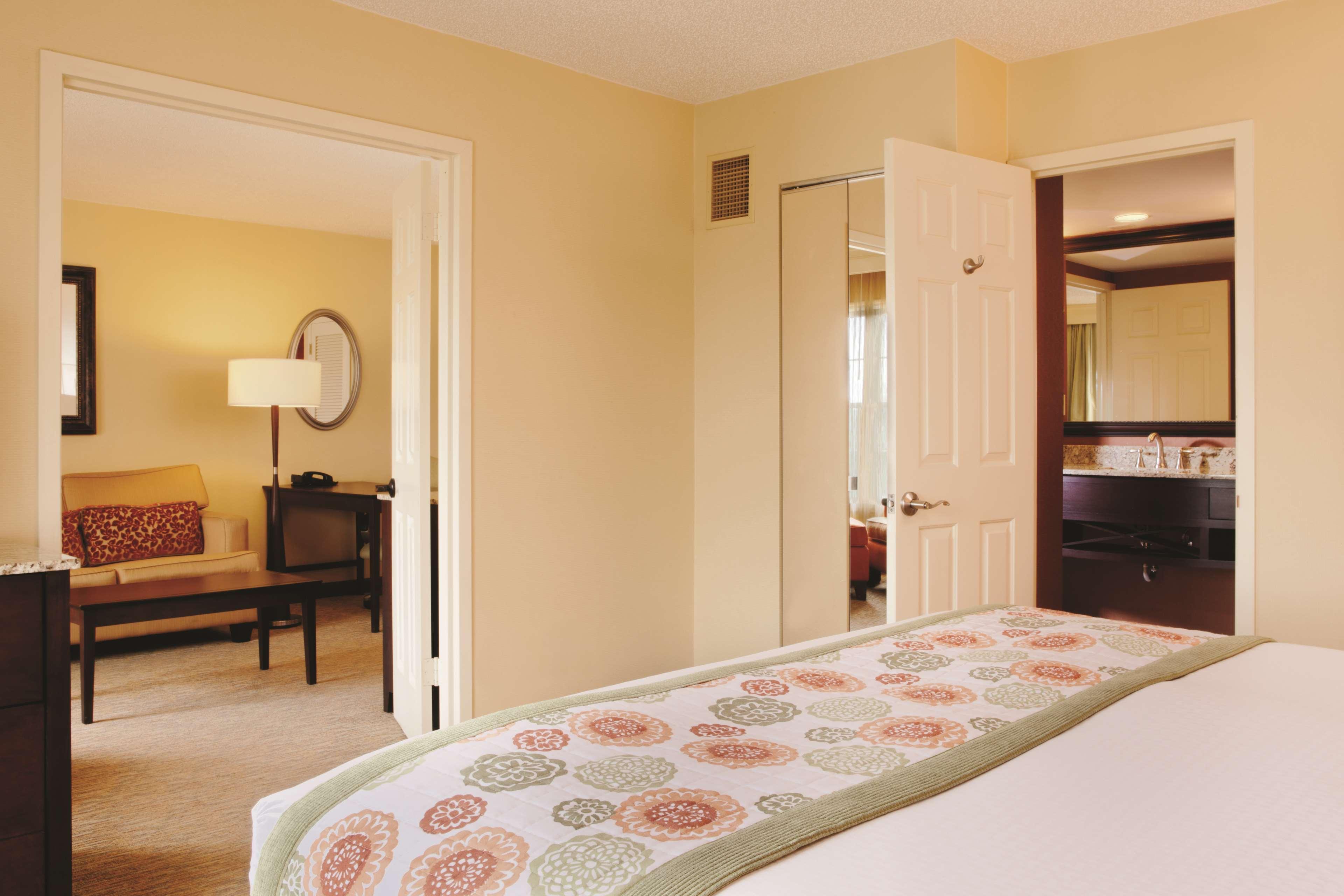 Doubletree Suites By Hilton At The Battery Atlanta Smyrna Εξωτερικό φωτογραφία