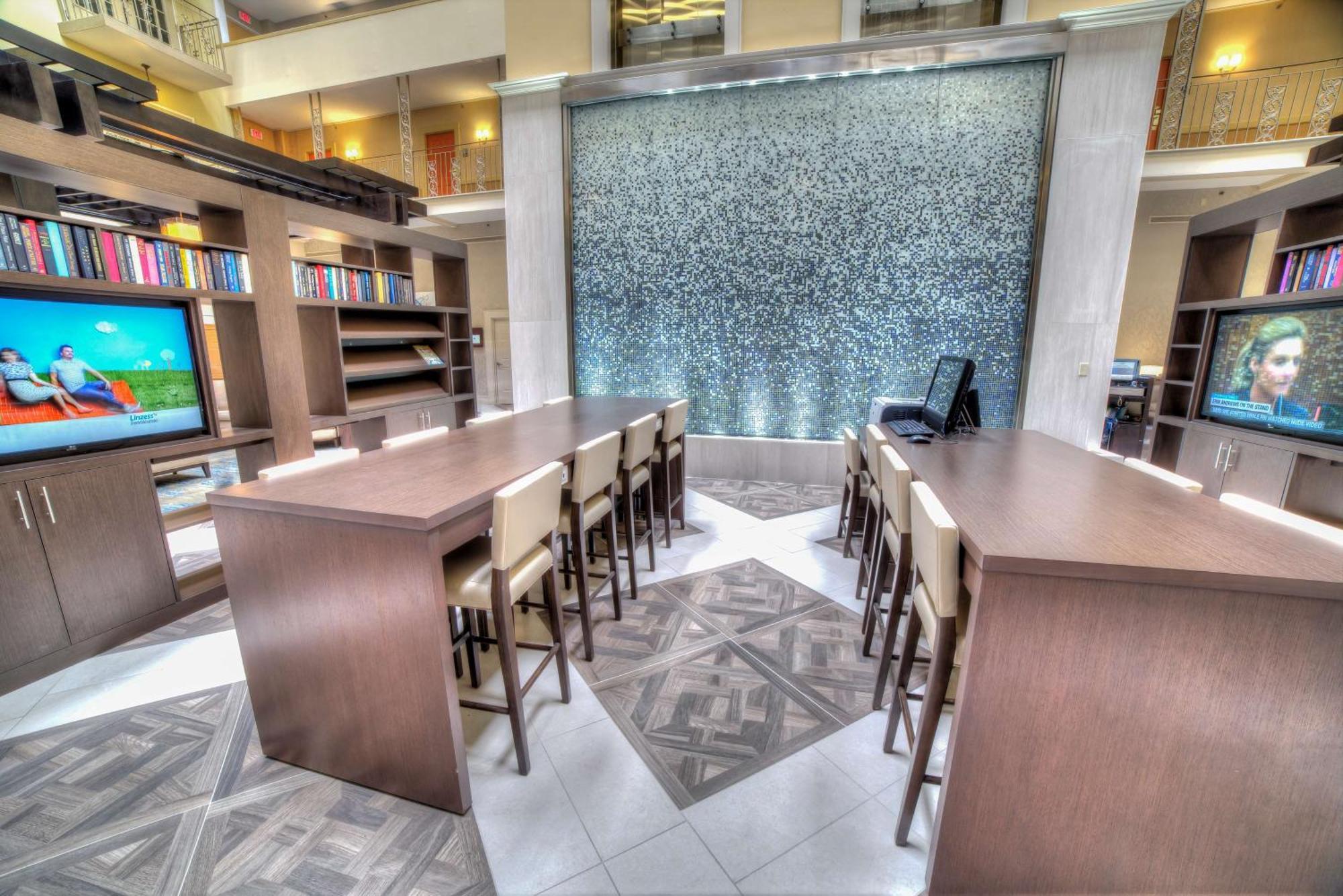 Doubletree Suites By Hilton At The Battery Atlanta Smyrna Εξωτερικό φωτογραφία