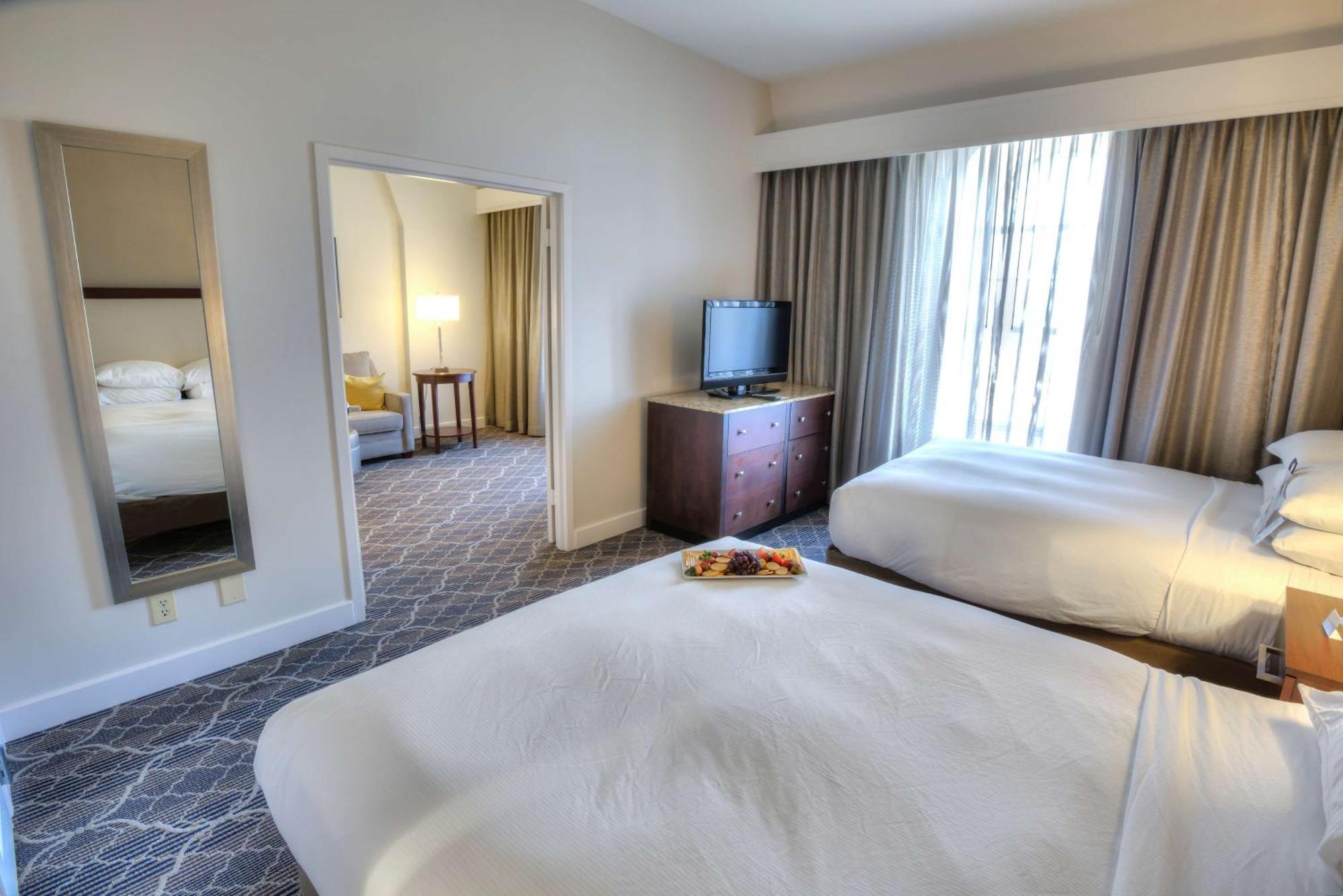 Doubletree Suites By Hilton At The Battery Atlanta Smyrna Εξωτερικό φωτογραφία