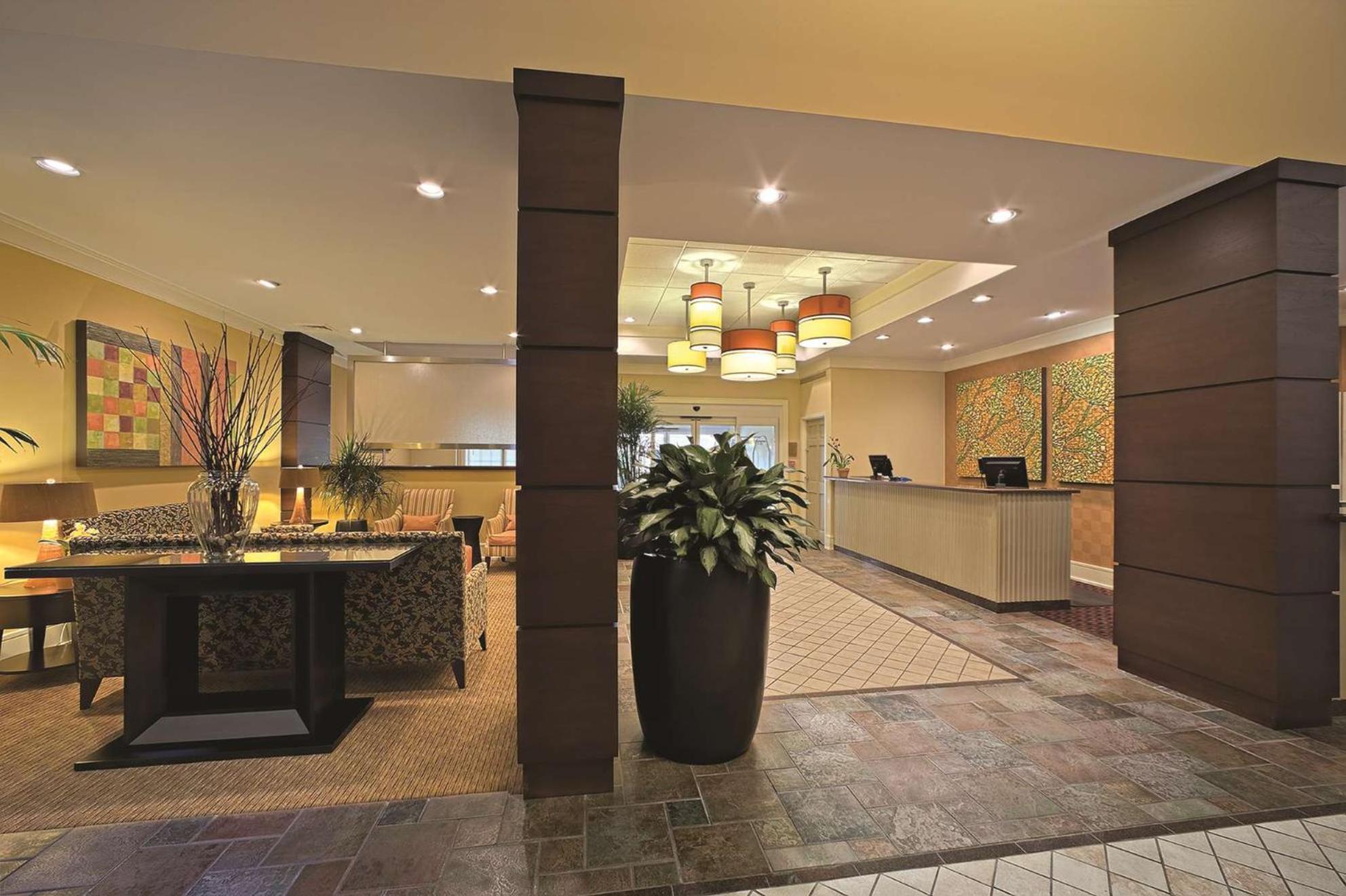 Doubletree Suites By Hilton At The Battery Atlanta Smyrna Εξωτερικό φωτογραφία