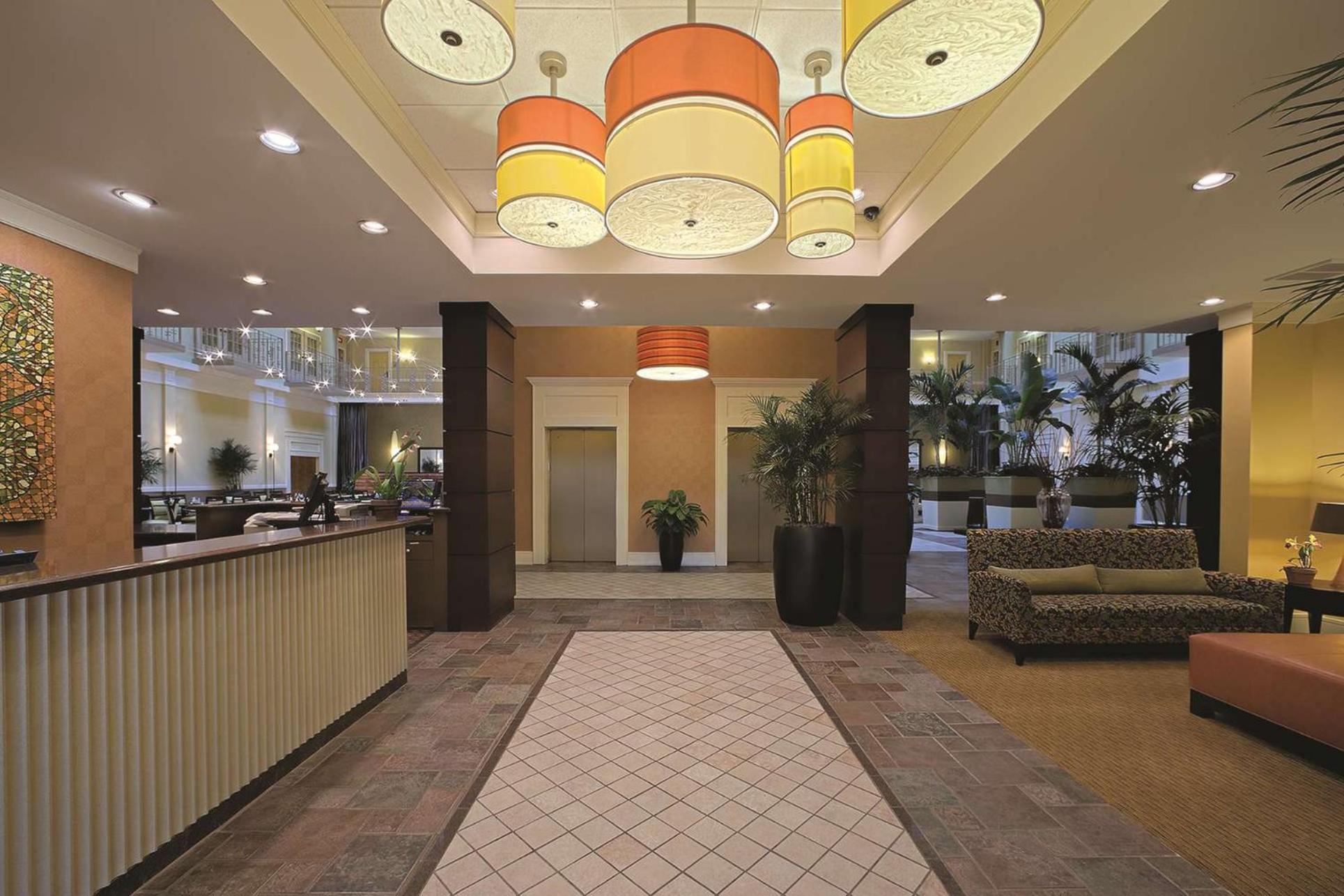 Doubletree Suites By Hilton At The Battery Atlanta Smyrna Εξωτερικό φωτογραφία