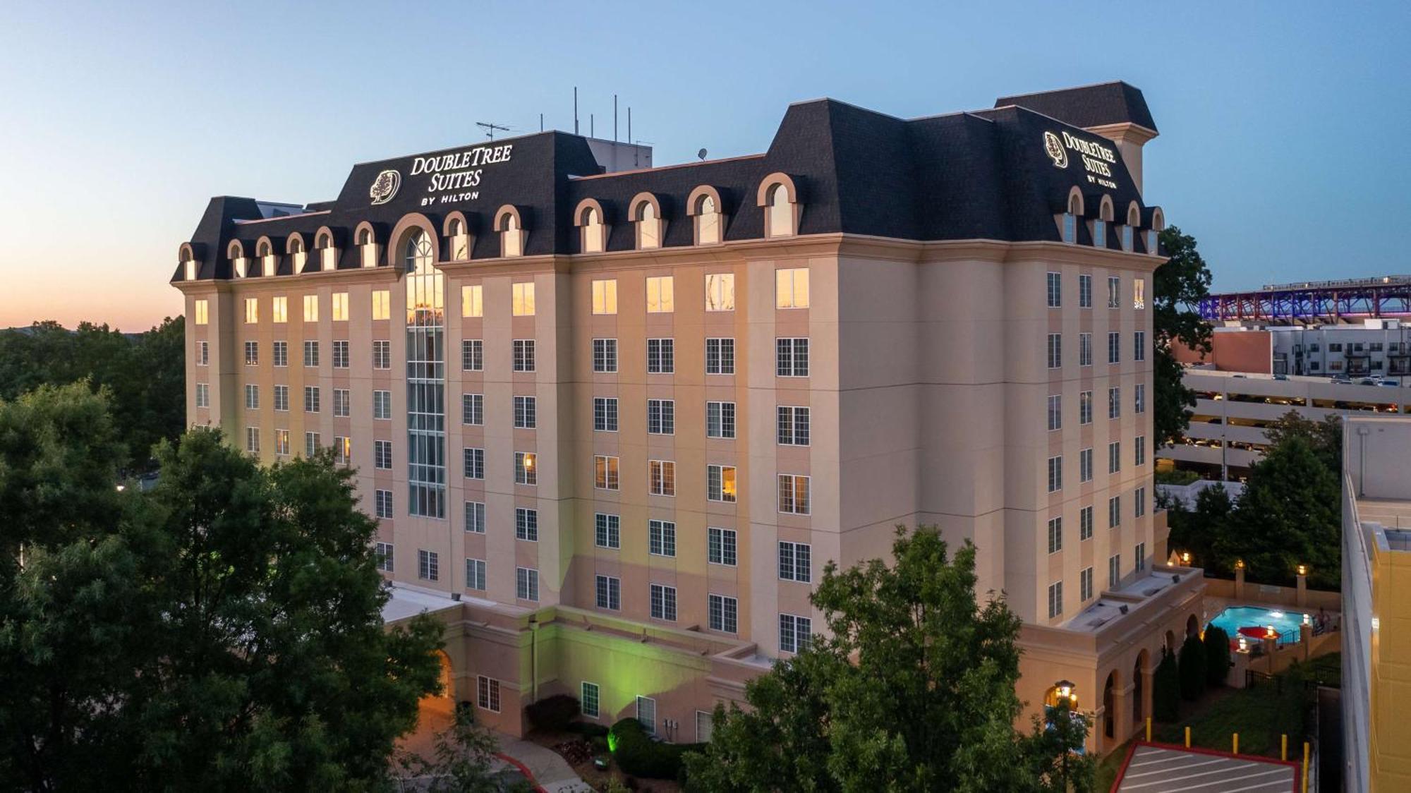 Doubletree Suites By Hilton At The Battery Atlanta Smyrna Εξωτερικό φωτογραφία